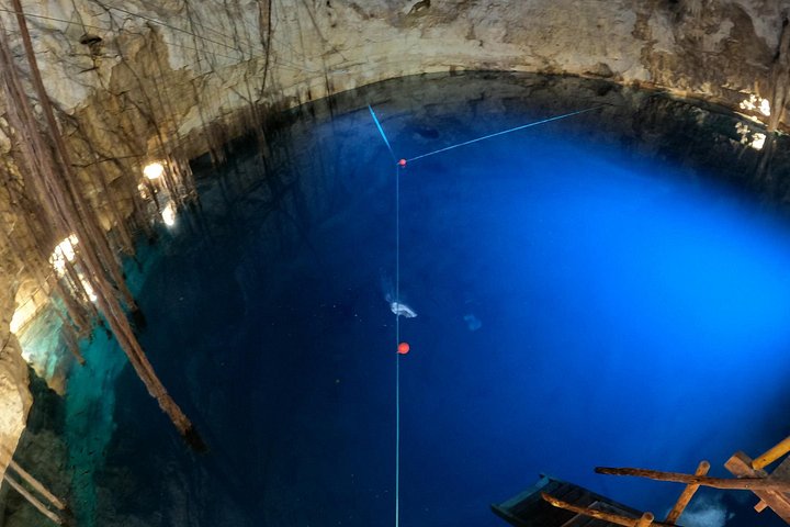 Valladolid toeristisch gedeeld vervoer naar Chichen Itza en twee cenotes