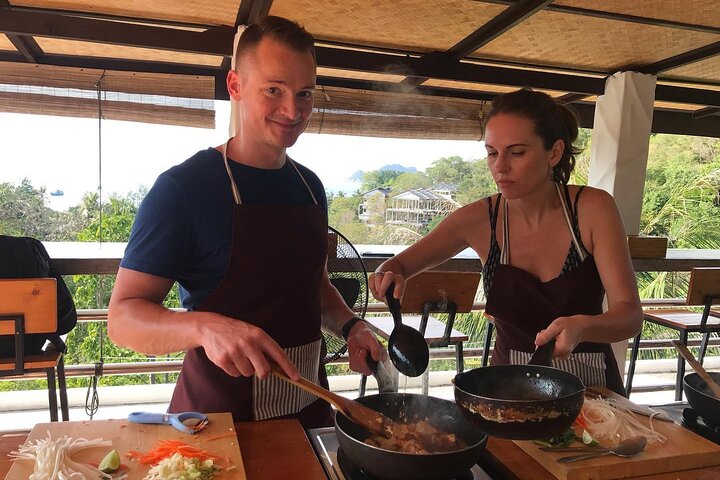 Halvdag Thai madlavningskursus med havudsigt fra Koh Tao