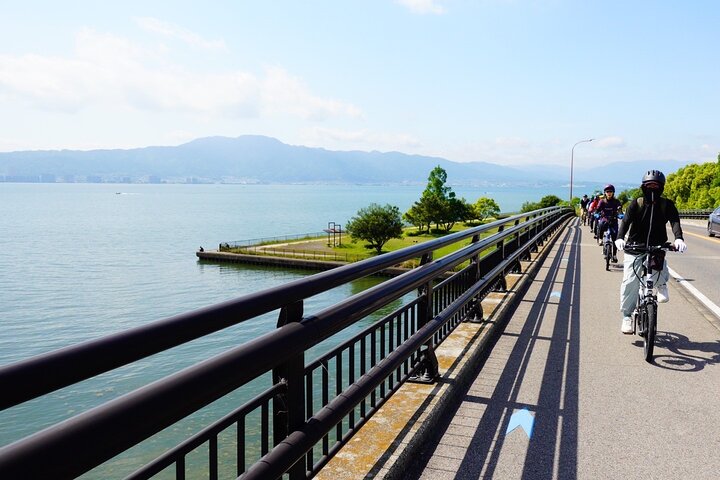 Lake Biwa Casual E Cykeluthyrning
