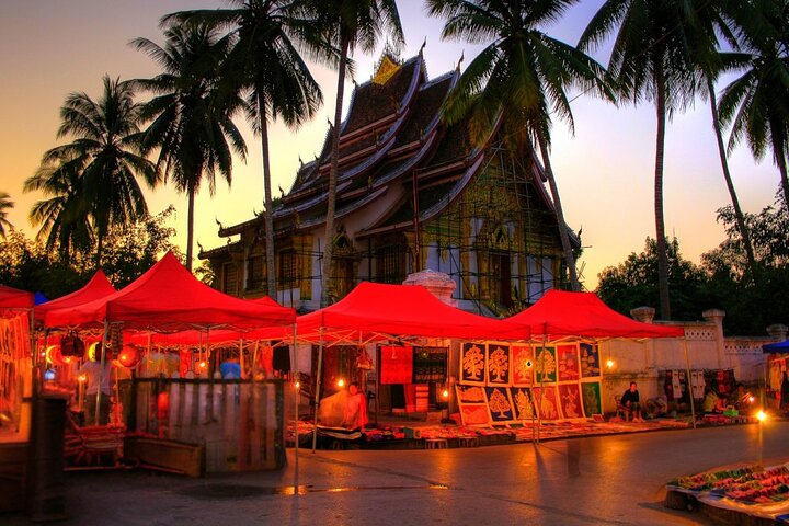Luang Prabang Mekong Sunset Cruise and Night Market Private Tour