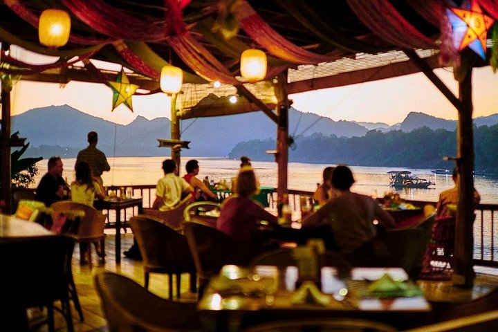 Luang Prabang Mekong Sunset Cruise and Night Market Private Tour