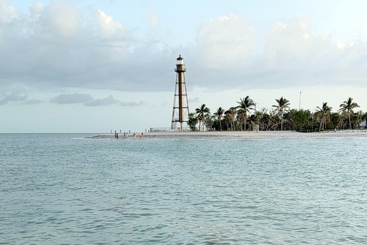 Fort Myers Beach Croisière en bateau Tiki ronde de 90 minutes