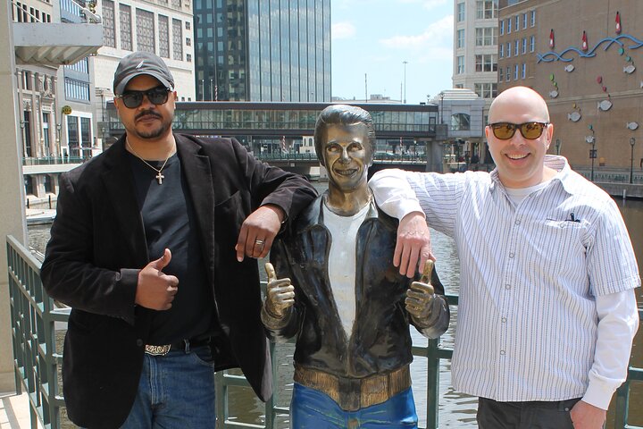 Milwaukee Food Tour com 5 favoritos locais Degustações e pratos secretos