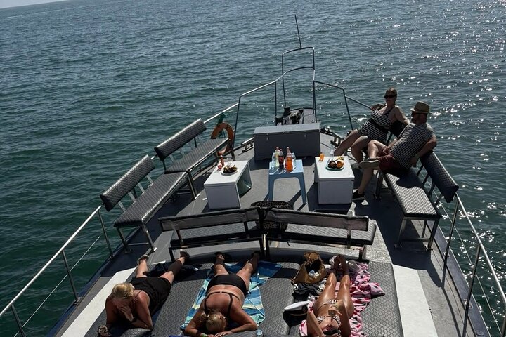 Agadir Yachtkreuzfahrt mit Schwimmen Angeln und Mittagessen auf Sitatunga