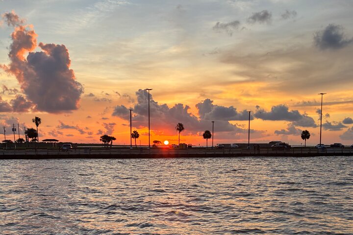 Galveston Sunset Tour – Cruzeiro Sophisticated Orientado a Adultos