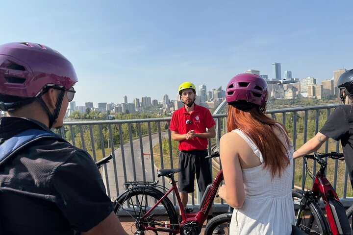 Edmonton City Highlights Tour de bicicleta de 3 horas, upgrade de bicicleta elétrica disponível.