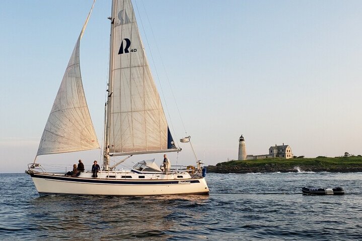 Experiência de navegação privada ao longo da costa sul do Maine