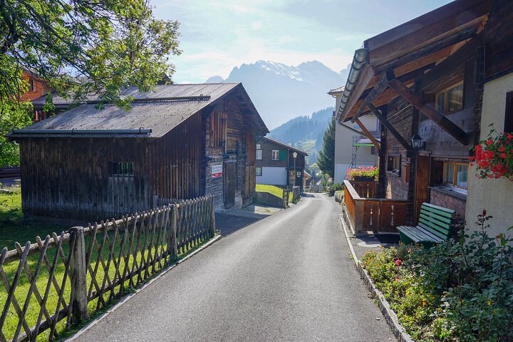 Lauterbrunnen-Mürren : Excursión en grupos pequeños a los Alpes suizos desde Berna