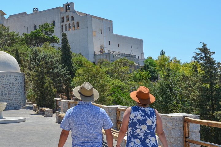 Santorini Highlights Tour per piccoli gruppi con opzione di degustazione di vini