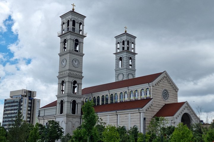 Prishtina Walking Tour to Mother Teresa Cathedral