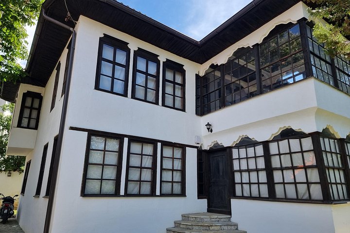 Prishtina Walking Tour to Mother Teresa Cathedral