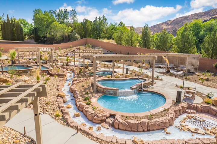 Hoteller i nærheden af Zion Canyon Hot Springs