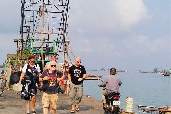 Visite d'une journée complète de la ville de Sihanoukville avec transport et guide anglophone
