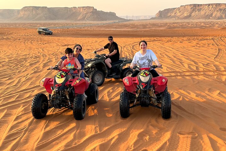 Safari en el desierto de Riad: bashing, todoterreno, paseo en camello y sandboard