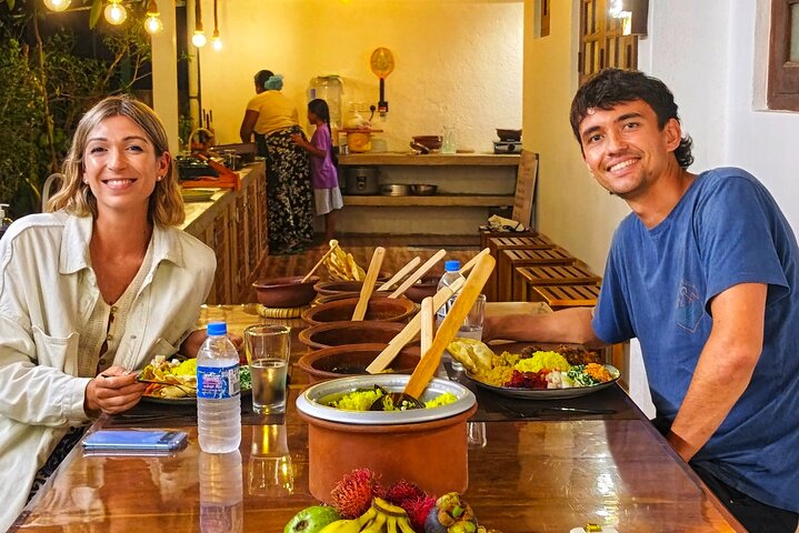 Sri Lankan cooking class with Nilu Kandy( FREE PICKUP & Drop)