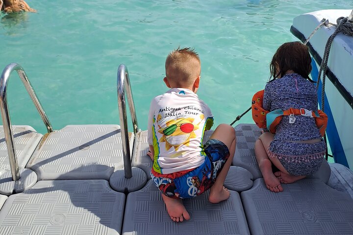 Familievennlig Stingray City Tour – Alder 0 +