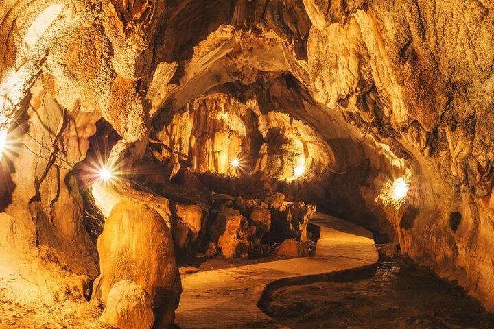 Vang Vieng: Zipline, Cave Tube, Trek, Longtail Boat, lagun 2