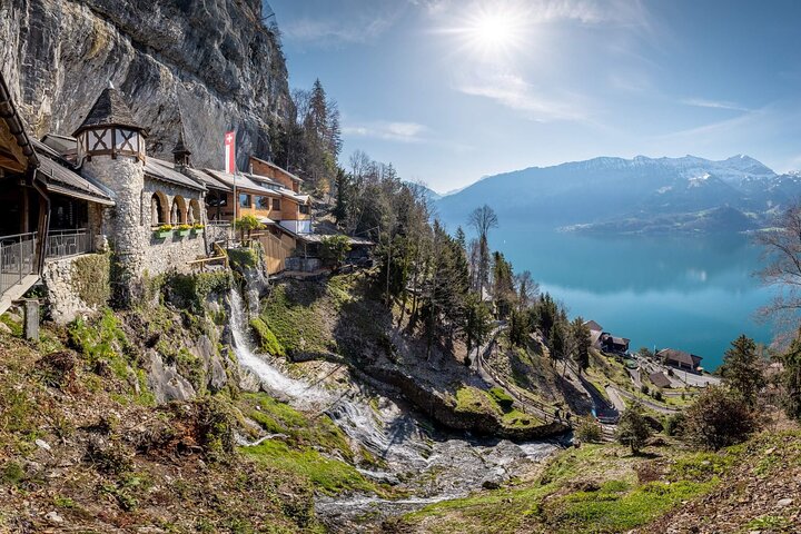 Da Basilea: Alpi svizzere, Lauterbrunnen, Grotte di Beatus Piccolo gruppo