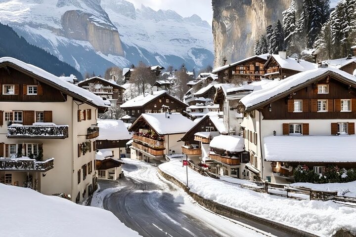 Da Basilea: Alpi svizzere, Lauterbrunnen, Grotte di Beatus Piccolo gruppo