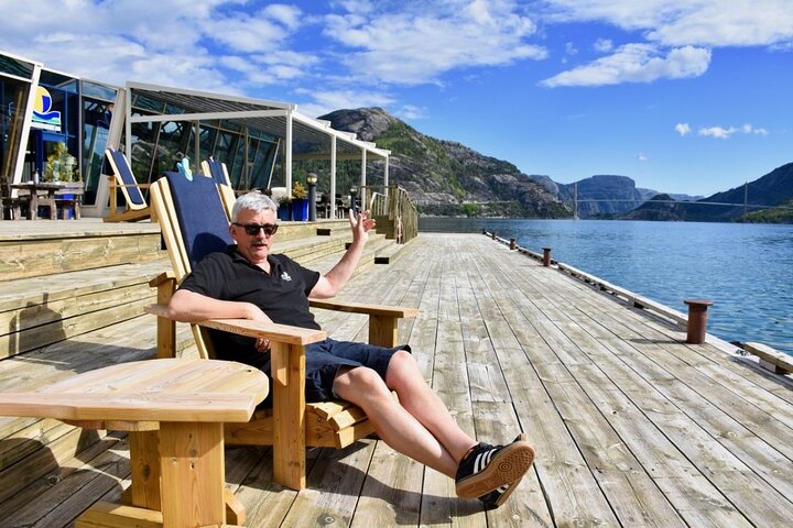 Restauranter i nærheden af Lysefjord Safari on Speedboat