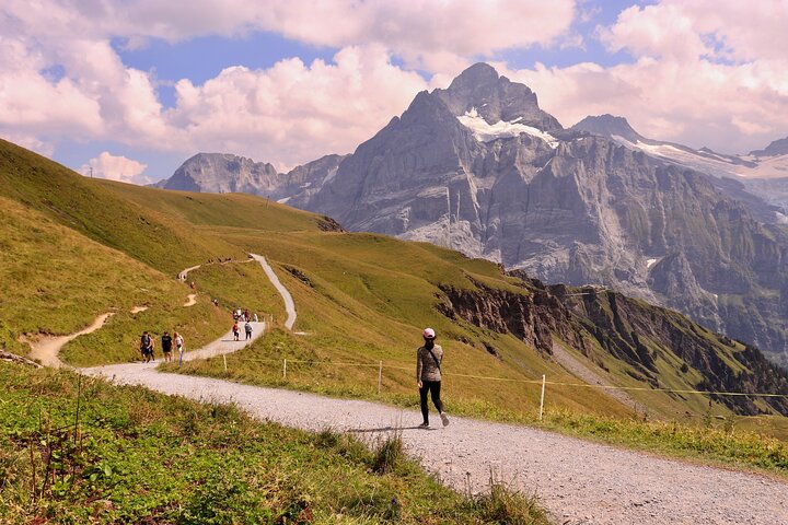 Grindelwald Første til Lake Bachalp vandretur fra Grindelwald