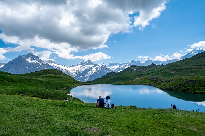 Grindelwald Første til Lake Bachalp vandretur fra Grindelwald