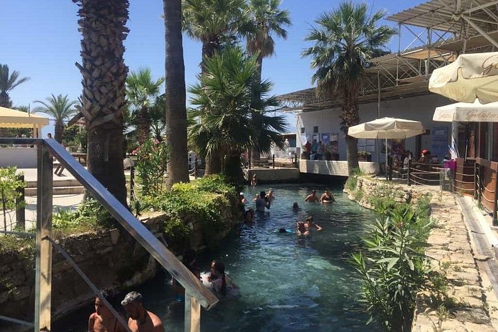 Hoppe over linjen Pamukkale Tour for Crusiers fra Kusadasi Havn