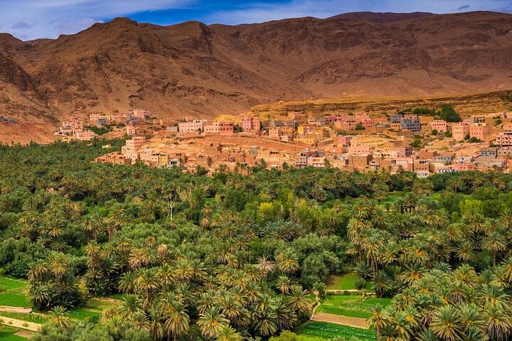 Traslado privado desde el aeropuerto de Errachidia al desierto de Merzouga