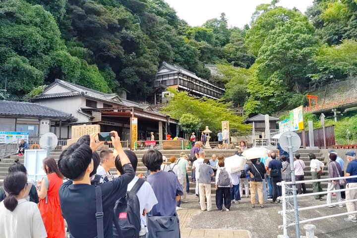 Biwa See : Mystische Chikubu Insel Bootstour von vielen Häfen