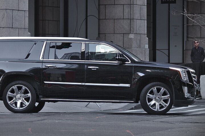 NYC Flygplatser All Inclusive Privat transfer tur och retur JFK LGA EWR