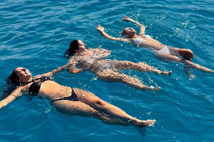 Excursion en bateau rapide à Karaburun, à la grotte Haxhi Ali et à l'île de Sazan