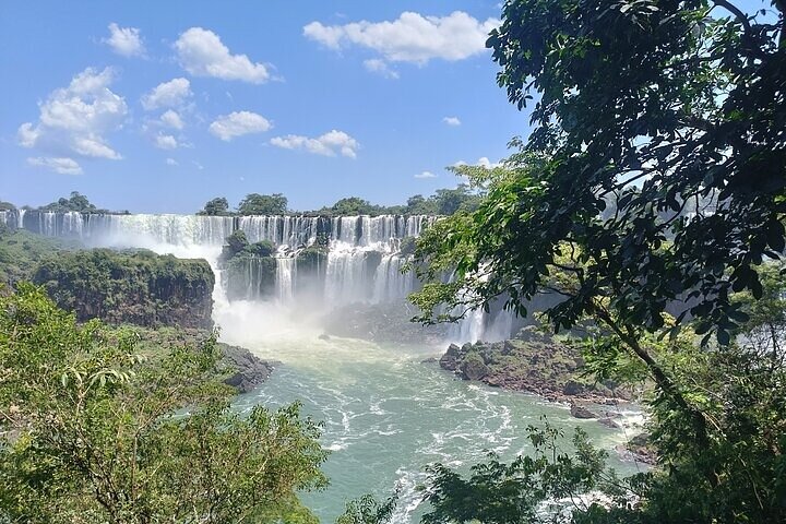 PRIVÉ - Iguazu-watervallen, Braziliaanse en Argentijnse kant in 2 dagen + boottocht