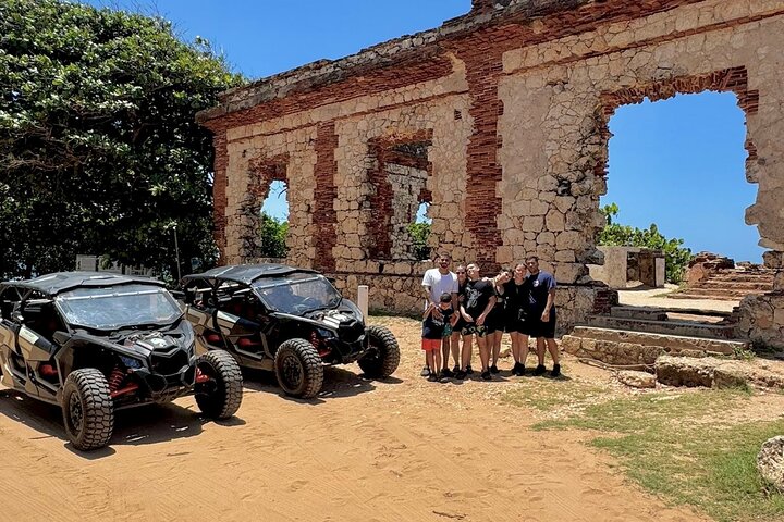 Tour todoterreno en UTV Aguadilla a las ruinas de Faro!