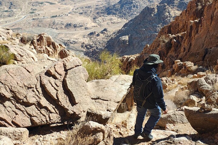 Heldagstur från Tabuk: Split Rock of Horeb & Mount Sinai