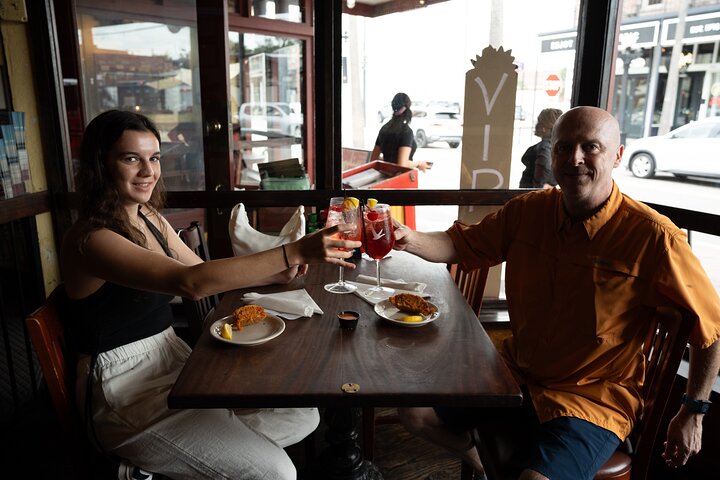 Tampa Food Tour avec 5 dégustations de plats locaux préférés Classiques