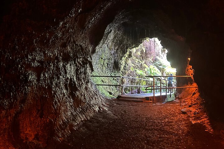 Big Island Scenic Tour : Vulkaan Hilo Town Waterval Strand & Lunch