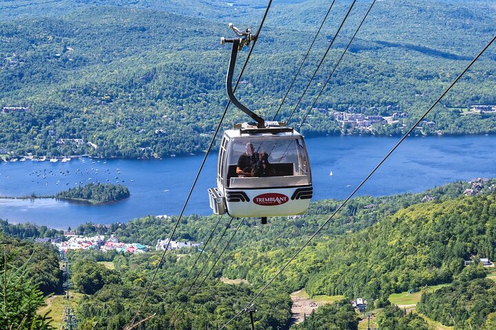 Privétransfer naar Montreal YUL Airport van Mont-Tremblant