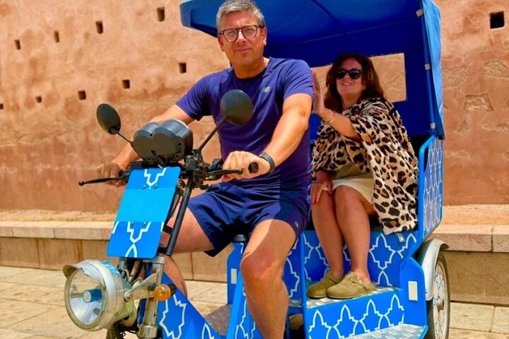 Explorez Rabat en Tuk Tuk électrique – Visite privée des points forts de la ville