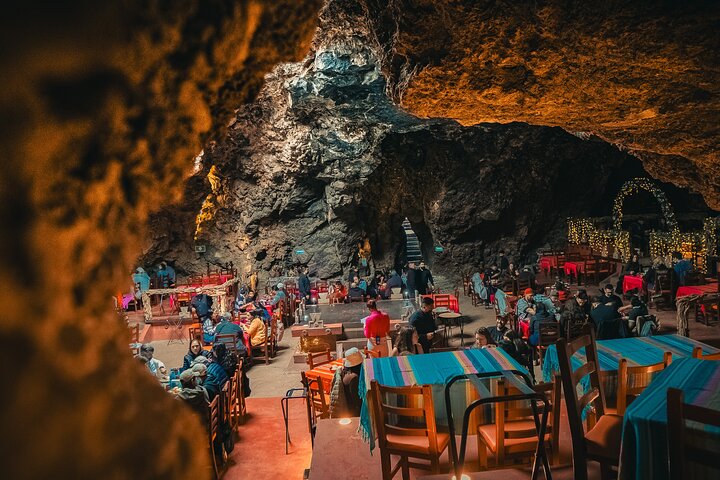 Heißluftballonfahrt über Teotihuacan + Abholung + Frühstück in einer Höhle