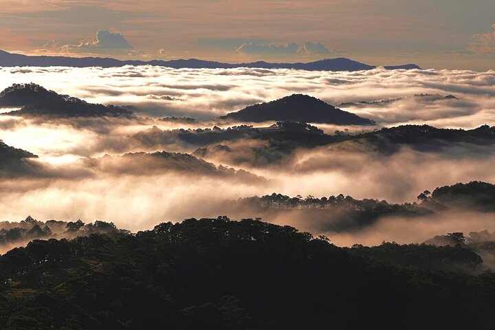 Dalat : Chasse aux nuages et lever du soleil Trekking à Hon Ho Mountain