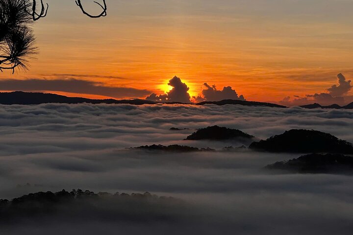 Dalat : Chasse aux nuages et lever du soleil Trekking à Hon Ho Mountain