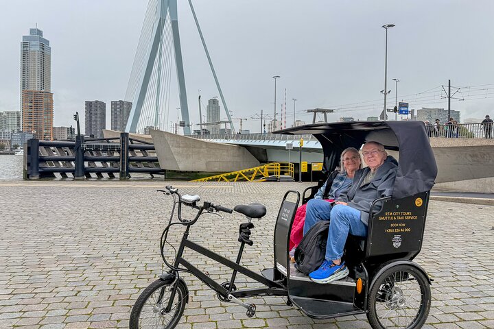 Tour privado en Pedicab/Rickshaw por Rotterdam con un guía local