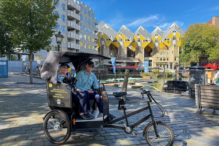 Tour privado en Pedicab/Rickshaw por Rotterdam con un guía local