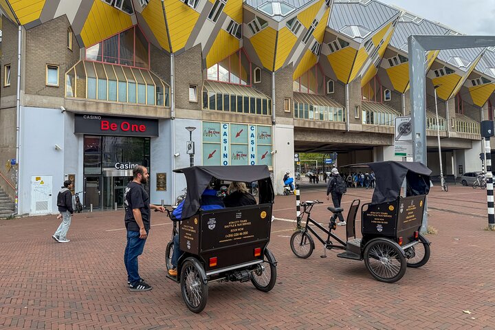 Tour privado en Pedicab/Rickshaw por Rotterdam con un guía local