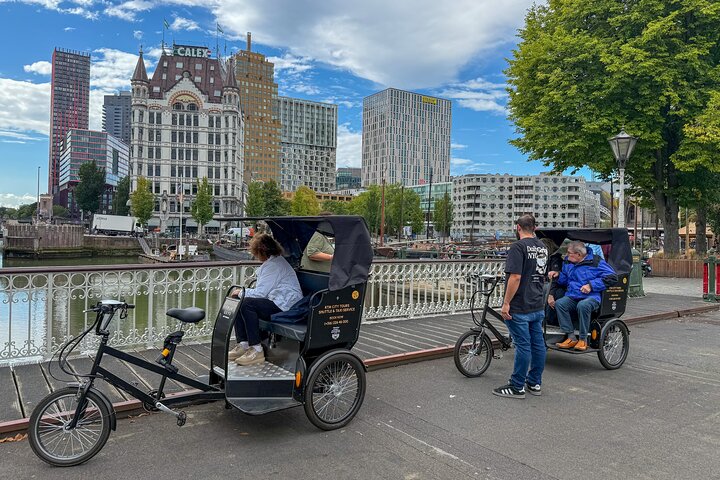 Tour privado en Pedicab/Rickshaw por Rotterdam con un guía local
