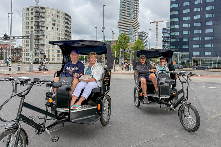 Tour privado en Pedicab/Rickshaw por Rotterdam con un guía local