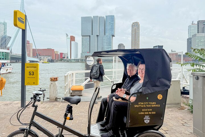 Tour privado en Pedicab/Rickshaw por Rotterdam con un guía local