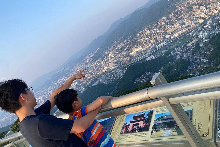 Tour Privado de História da Segunda Guerra Mundial em Nagasaki incluindo Museu da Bomba Atômica
