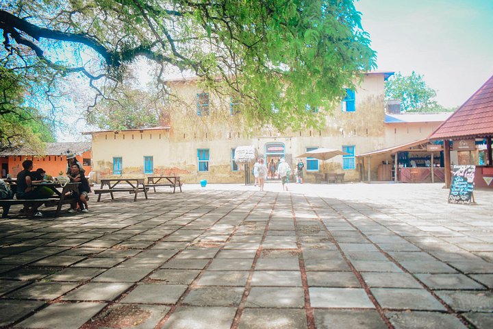 Zanzibar Stone Town e Prison Island Tour com um guia local