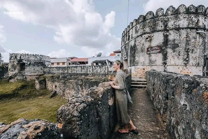 Zanzibar Stone Town e Prison Island Tour com um guia local